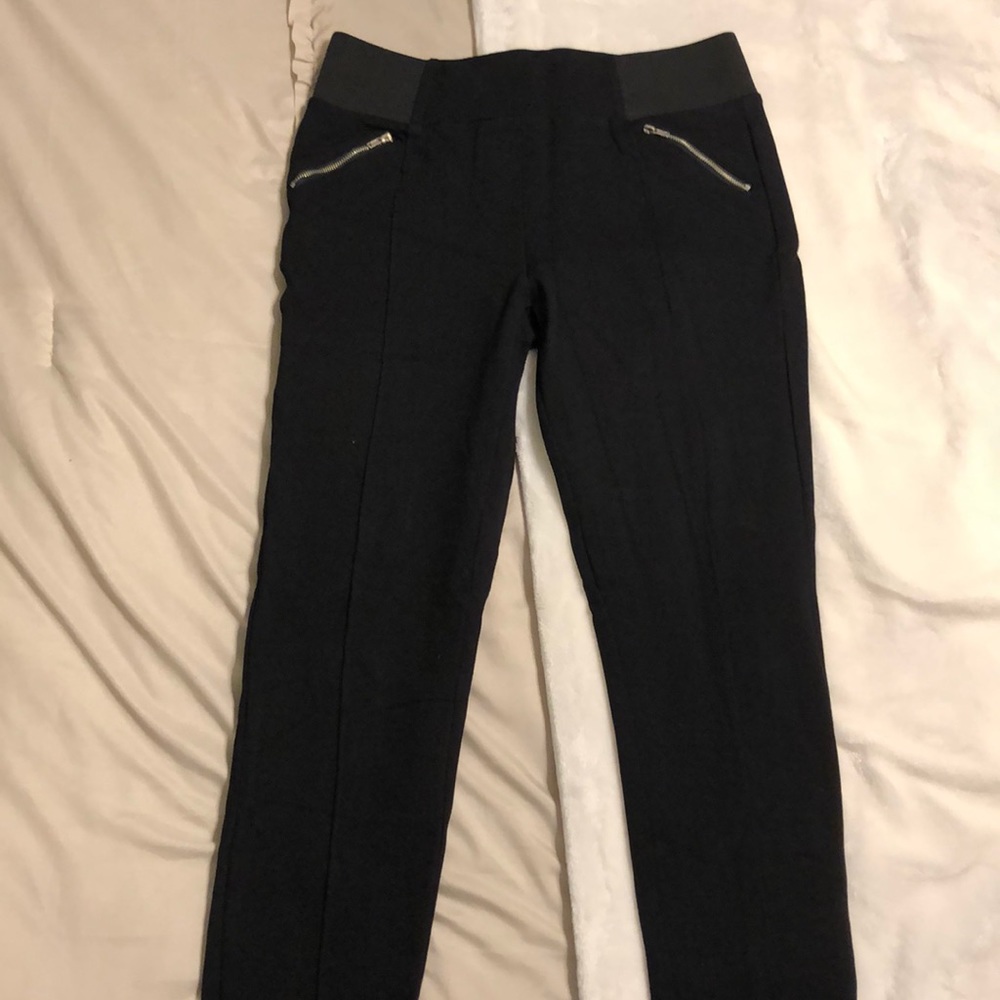 Black jeggings with pockets